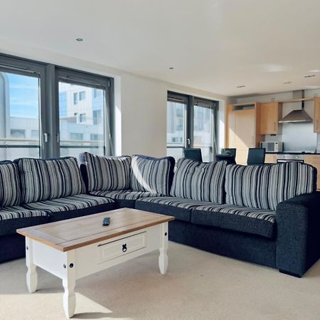 Modern Two Bedroom Apartments Edinburgh Exterior photo