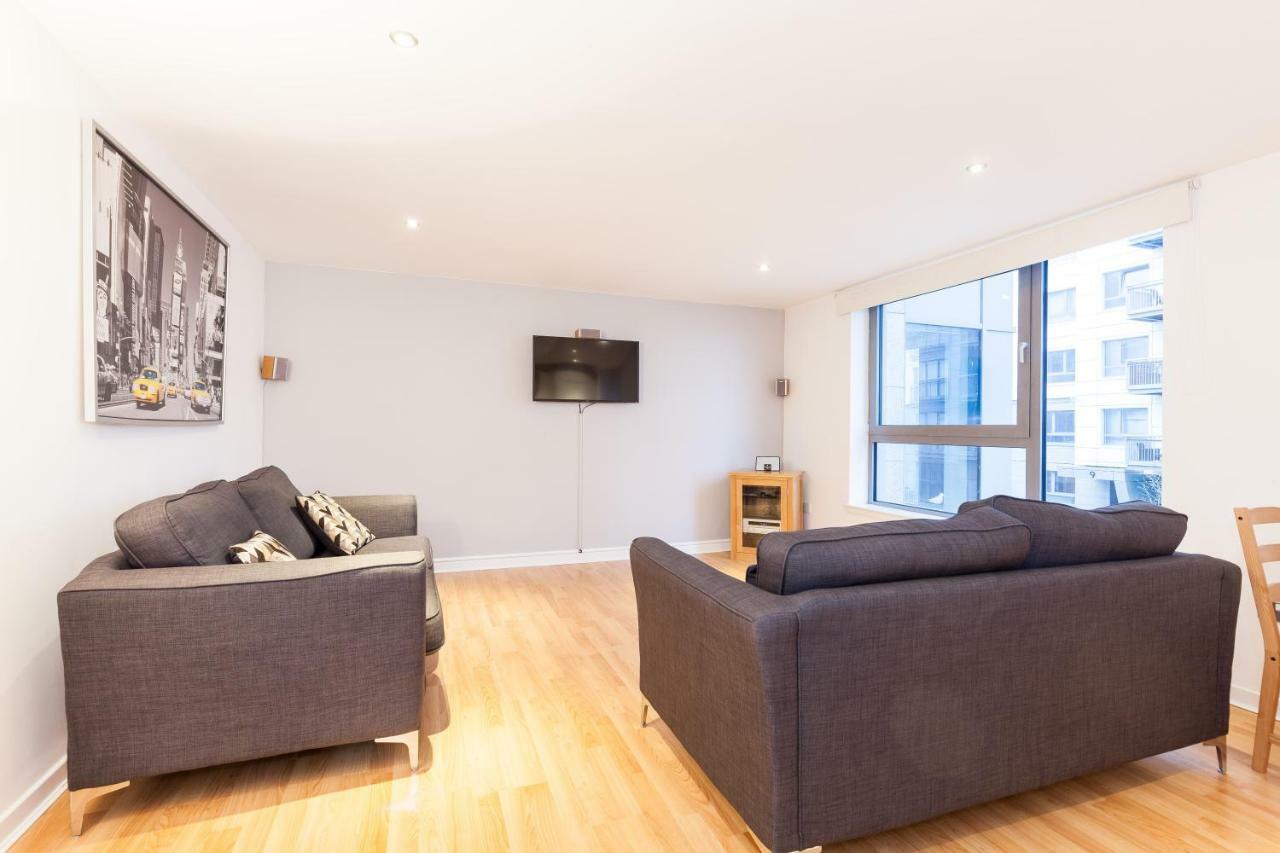 Modern Two Bedroom Apartments Edinburgh Exterior photo