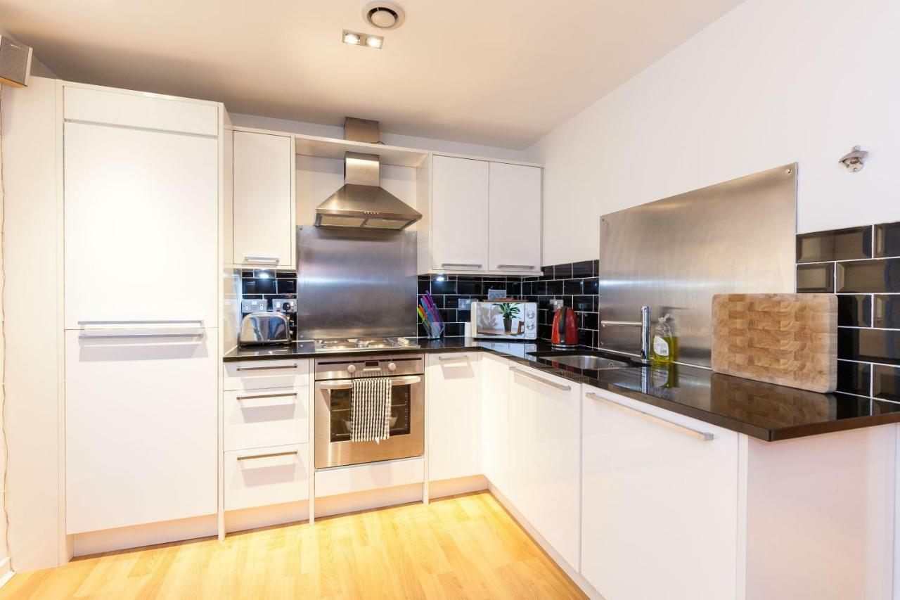 Modern Two Bedroom Apartments Edinburgh Exterior photo
